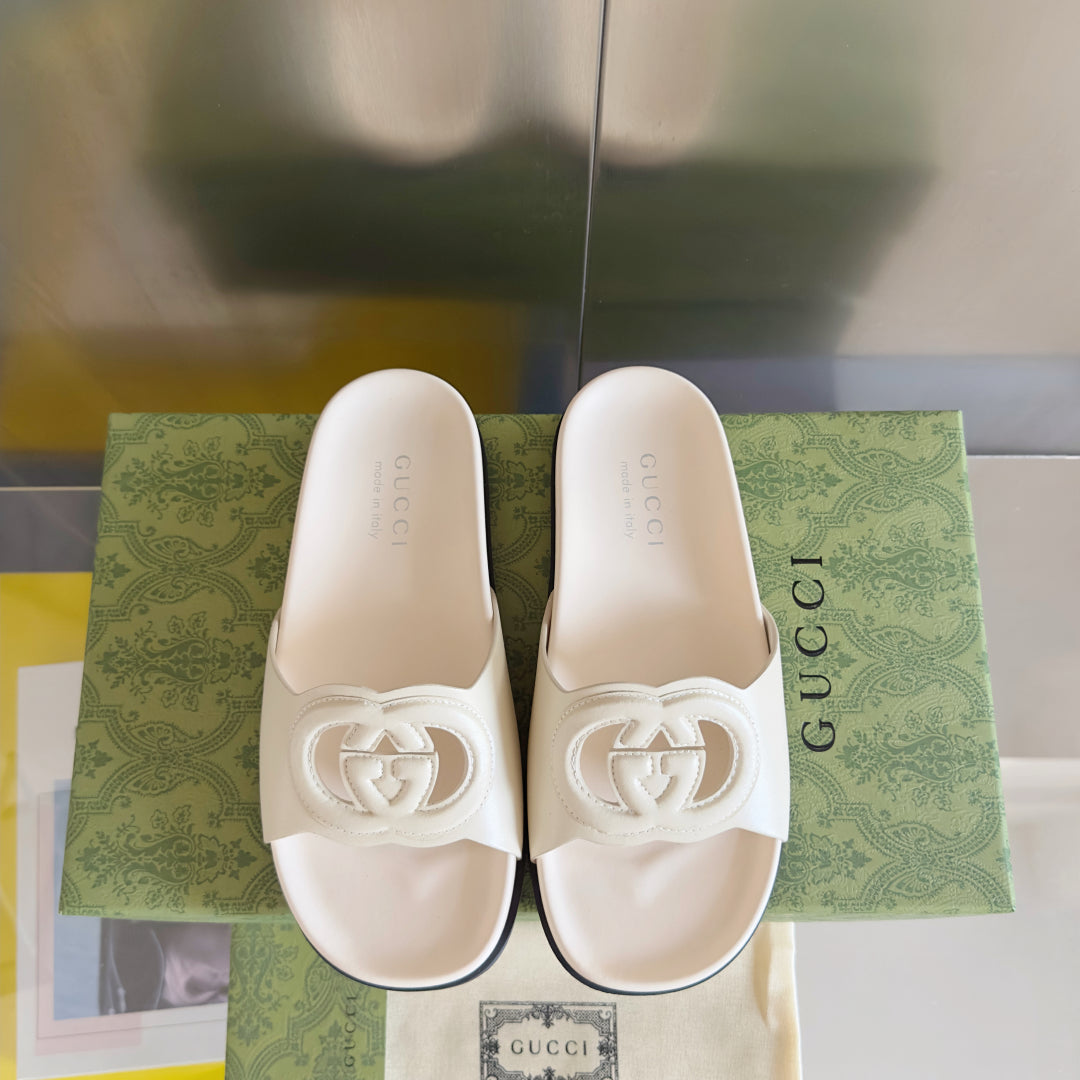 250513 New high-quality thick-soled classic signature slippers