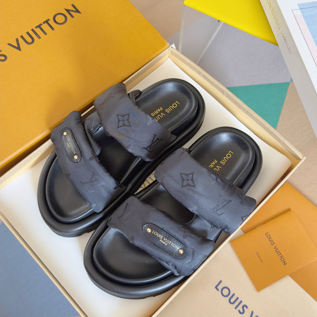 250513 New high-quality thick-soled Velcro slippers