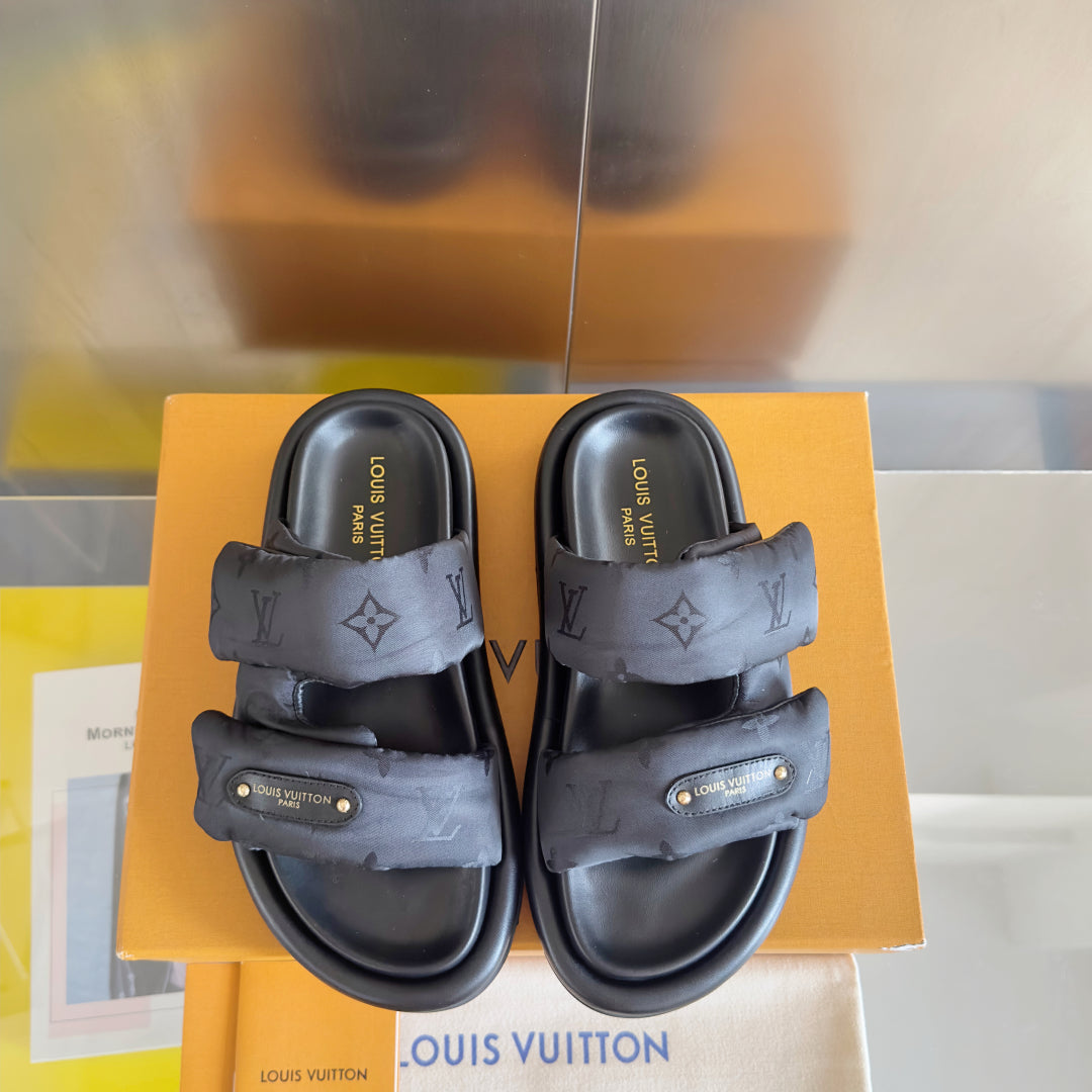 250513 New high-quality thick-soled Velcro slippers