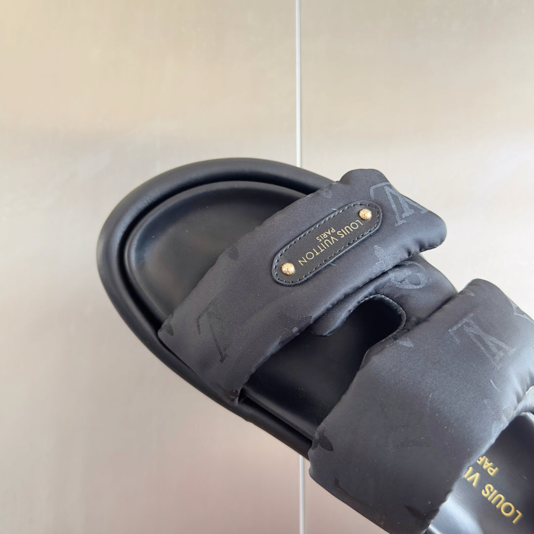 250513 New high-quality thick-soled Velcro slippers