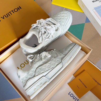 250513 New top-quality spray-painted casual and fashionable sneakers
