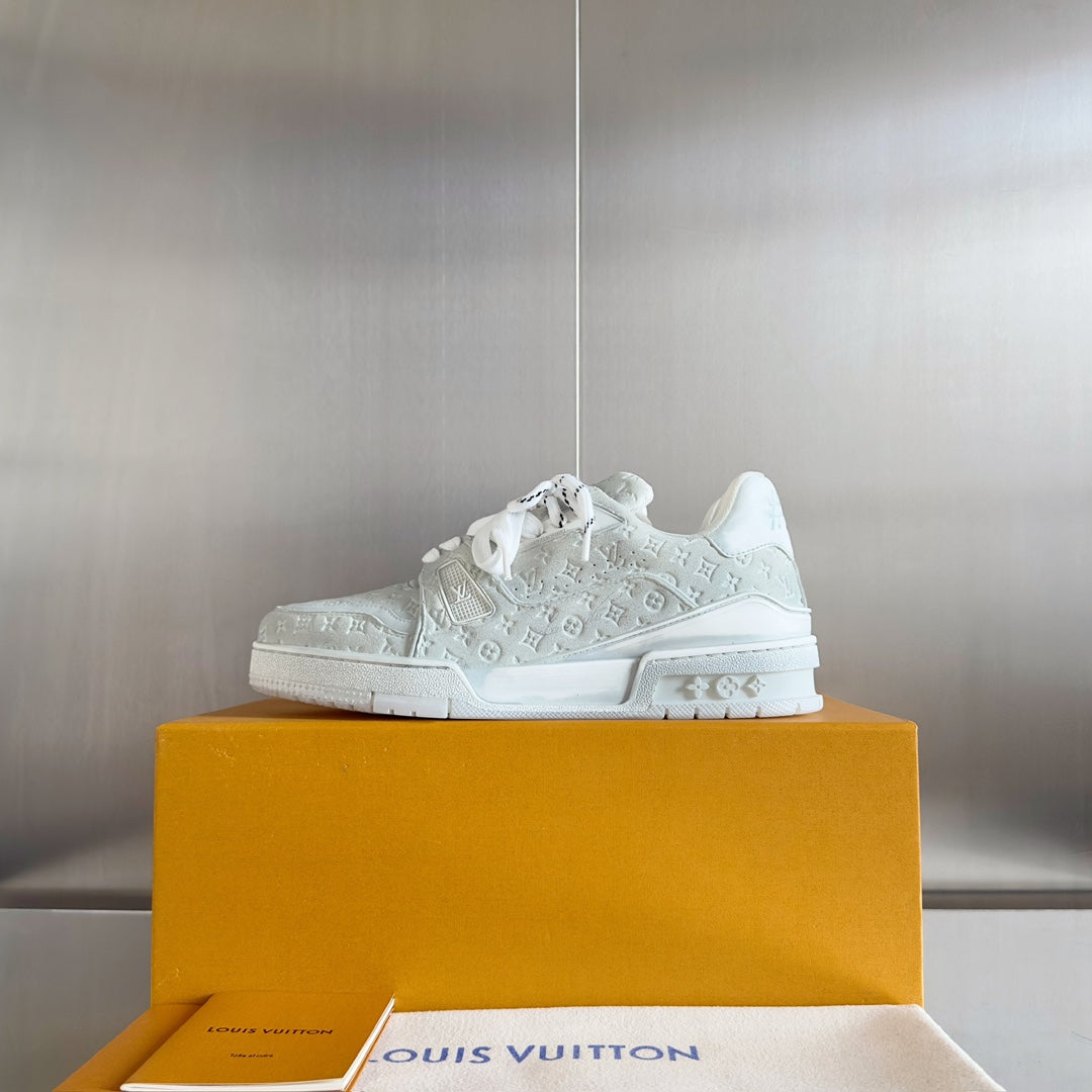 250513 New top-quality spray-painted casual and fashionable sneakers