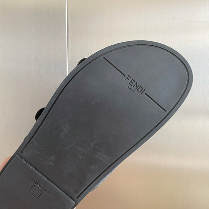 250513 New high-quality classic icon slippers