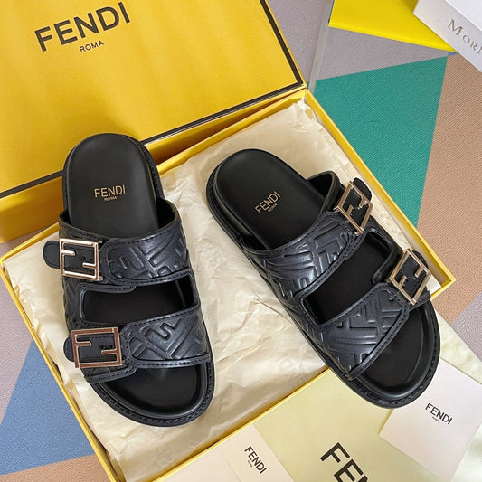 250513 New high-quality classic icon slippers