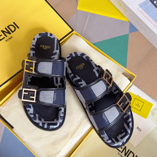250513 New high-quality classic icon slippers