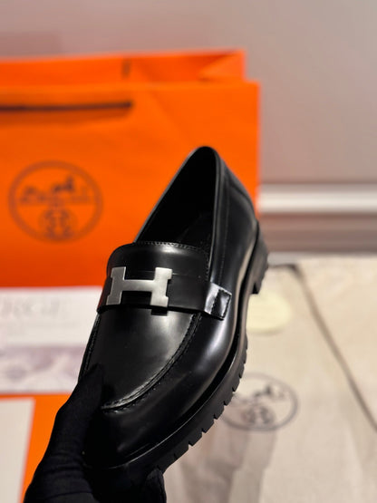 250527 New high-quality classic retro thick-soled loafers