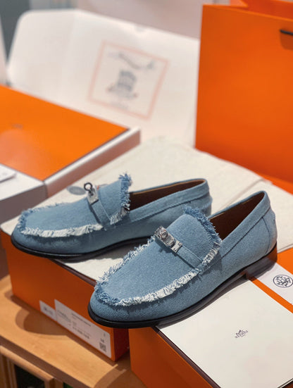 250527 New high-quality classic retro thick-soled loafers