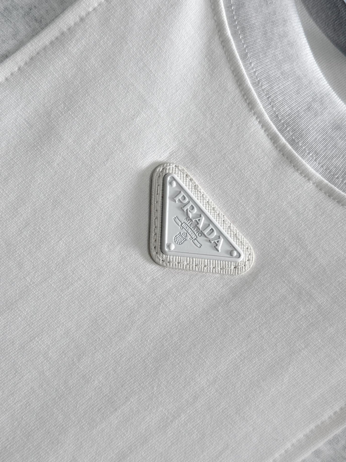 250614 New high-quality embroidered patchwork T-shirt