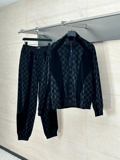 250617 New checkerboard letter velvet jacquard coat