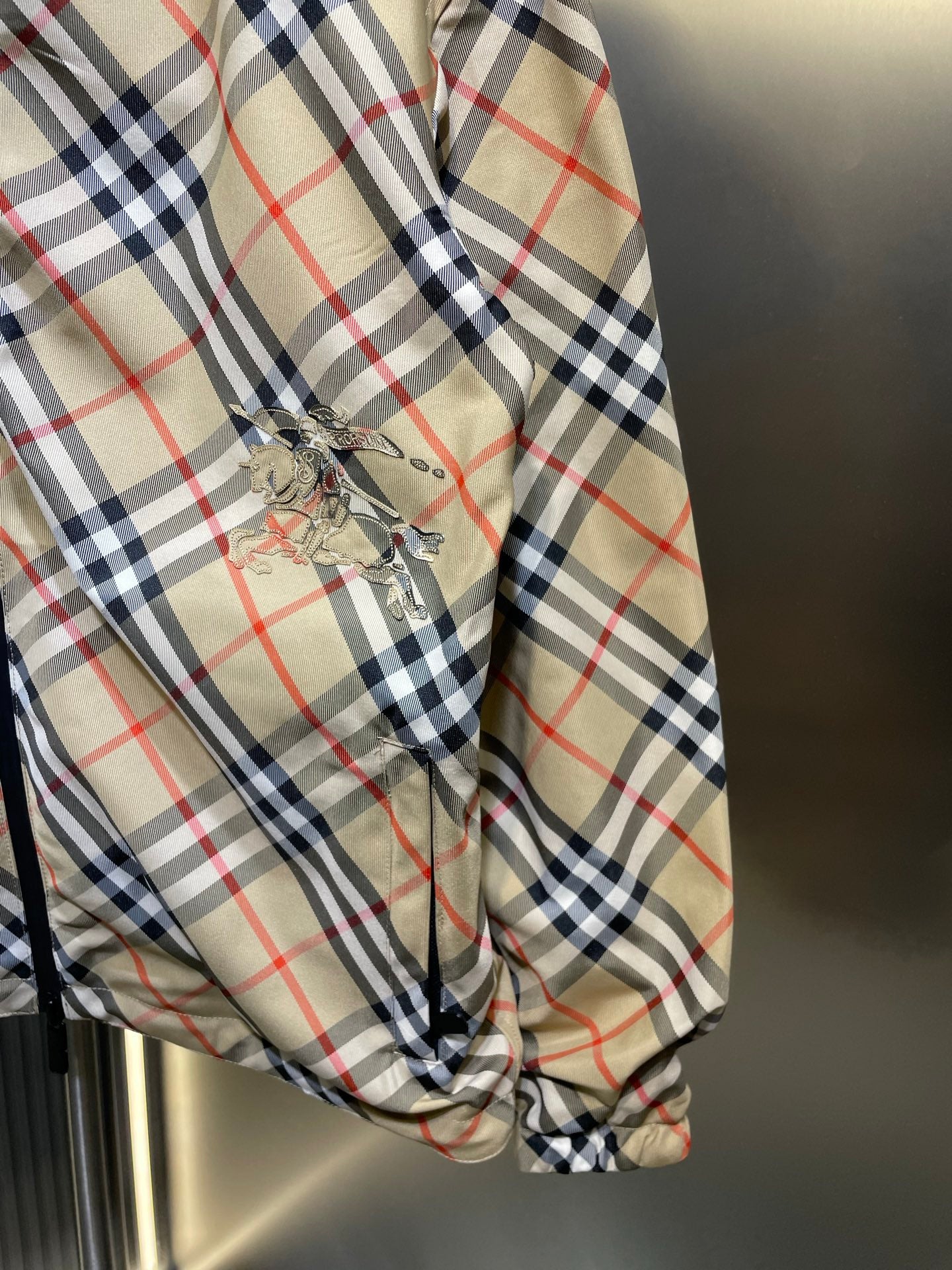 250722 A new top-of-the-line double-sided checkered long-sleeved hooded jacket