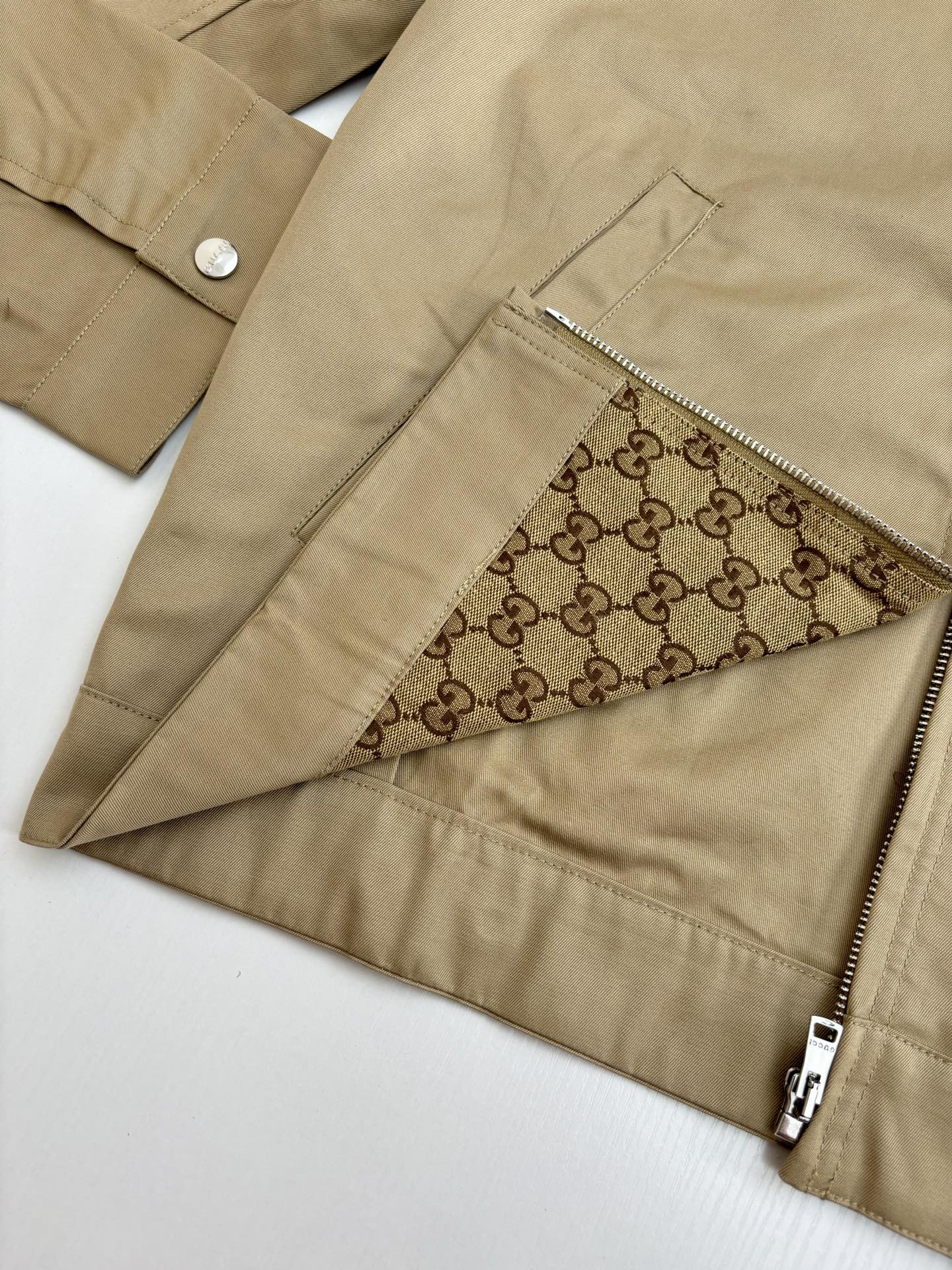 250722  new high-quality, simple and casual commuter style coat