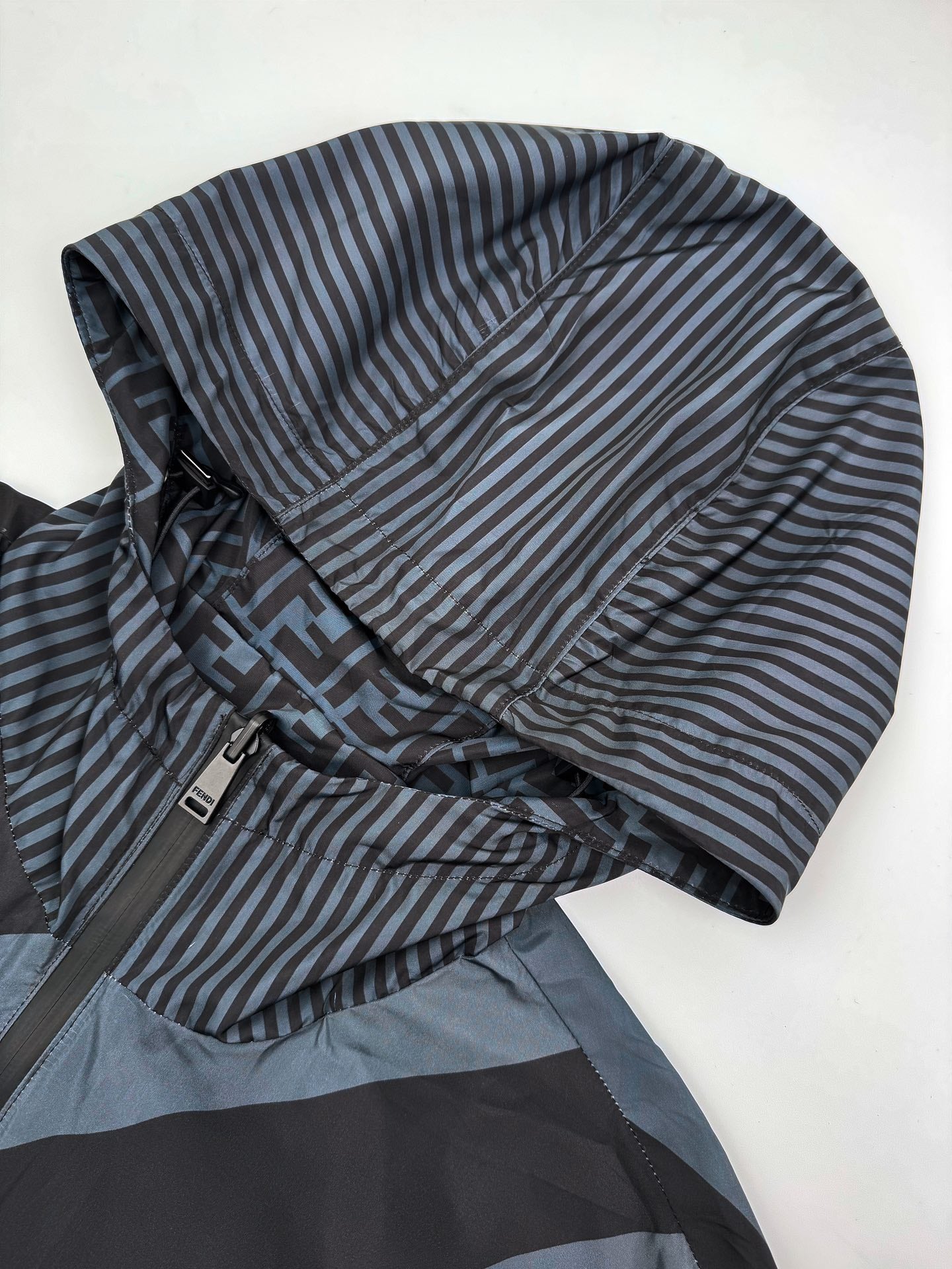 250722 New high-quality double-sided hooded jacket