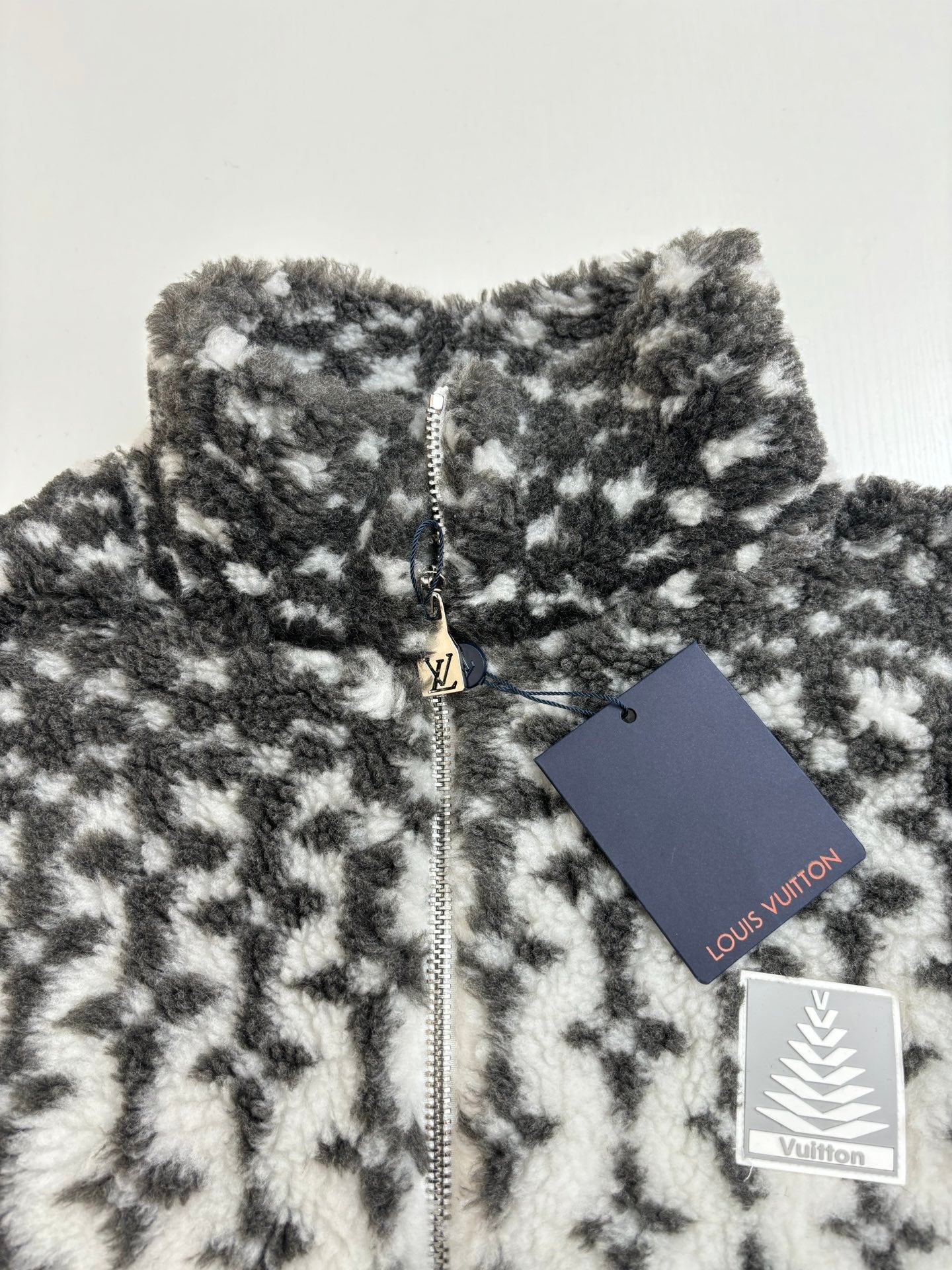 250722 A new high-quality ski series gradient color-blocked long-sleeved fleece jacket