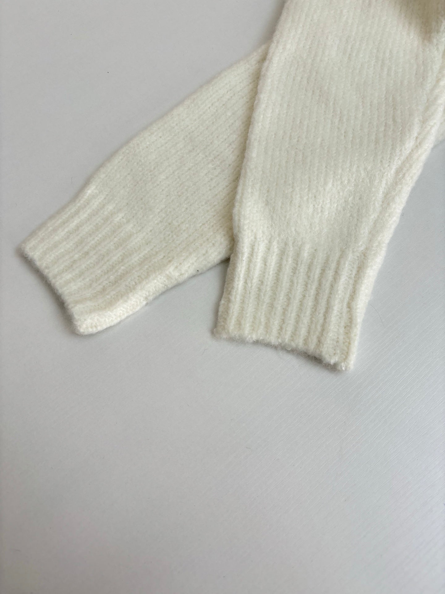 250722 New high-quality embroidered pearl logo knitted sweater