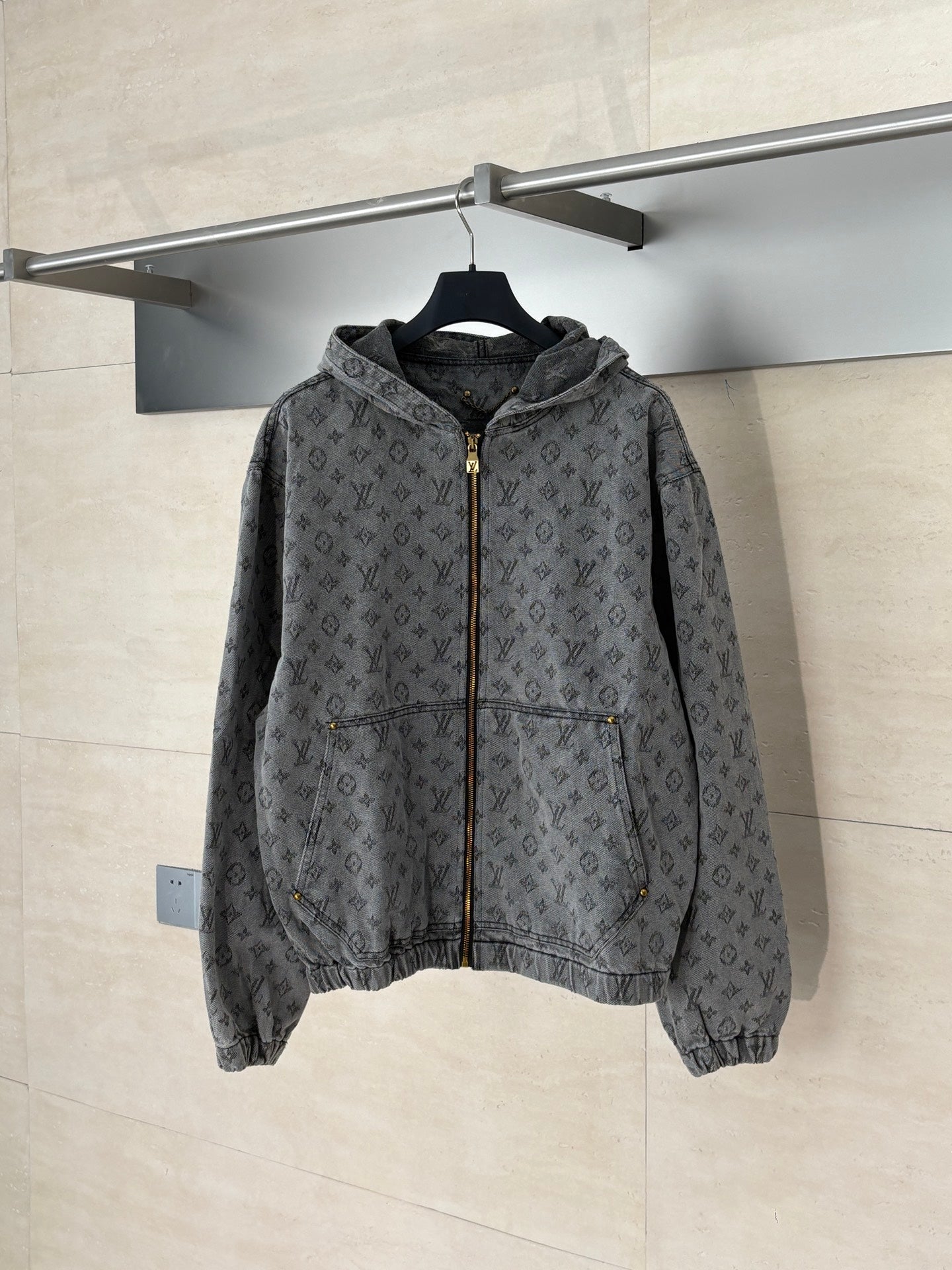 250808 A new high-quality heavy-duty jacquard denim hooded jacket