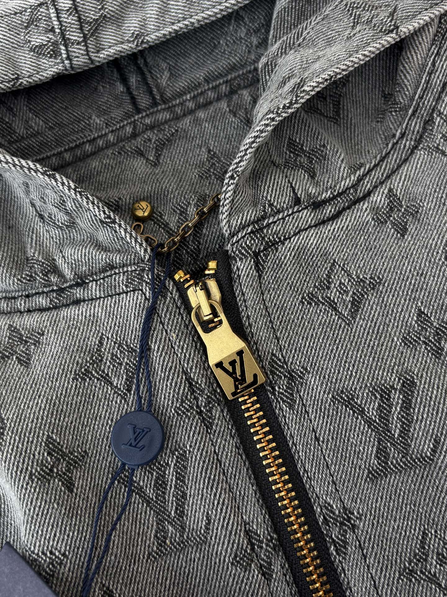 250808 A new high-quality heavy-duty jacquard denim hooded jacket