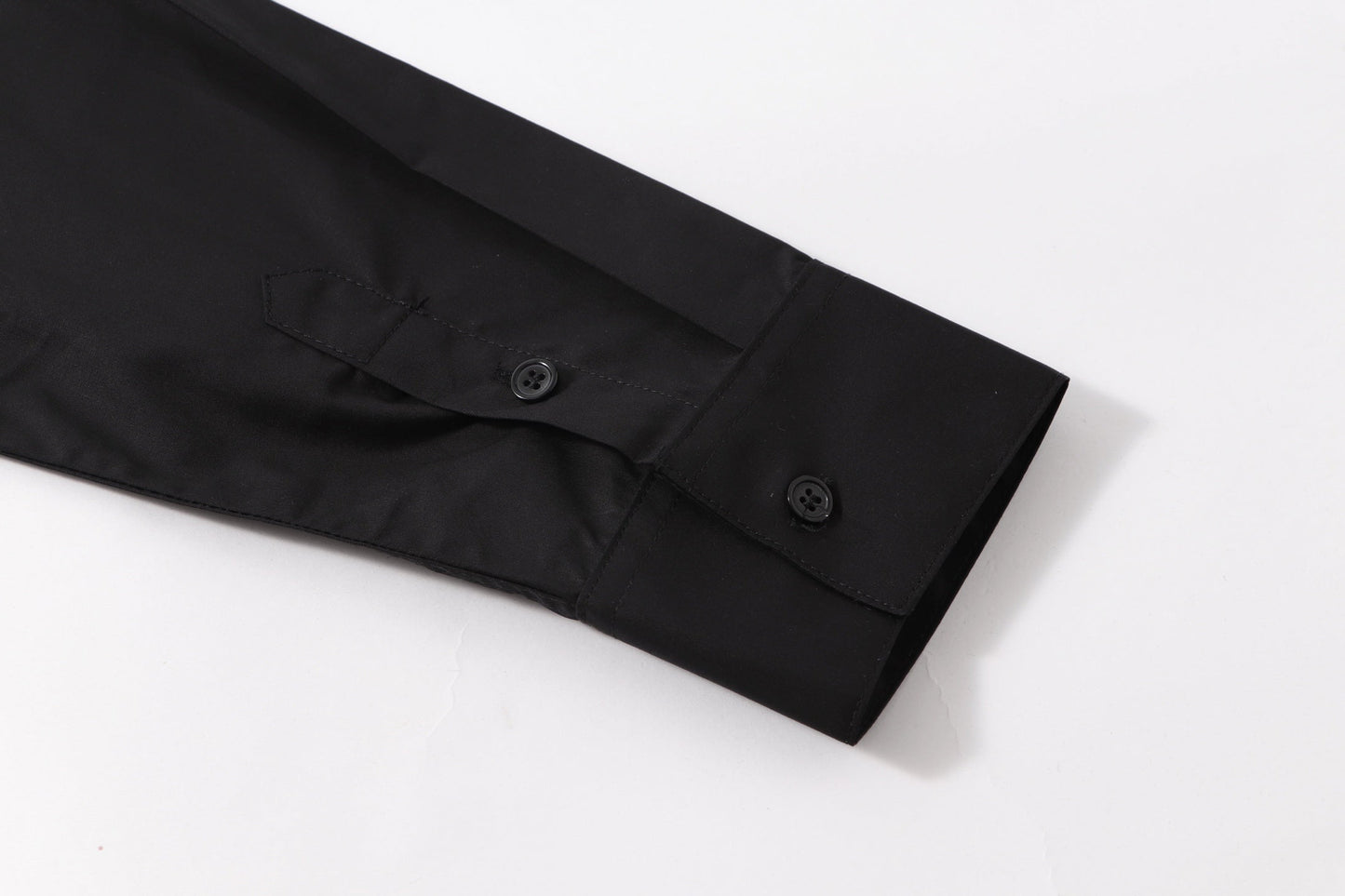 250808 A new high-quality, simple and versatile pocket letter long-sleeved shirt