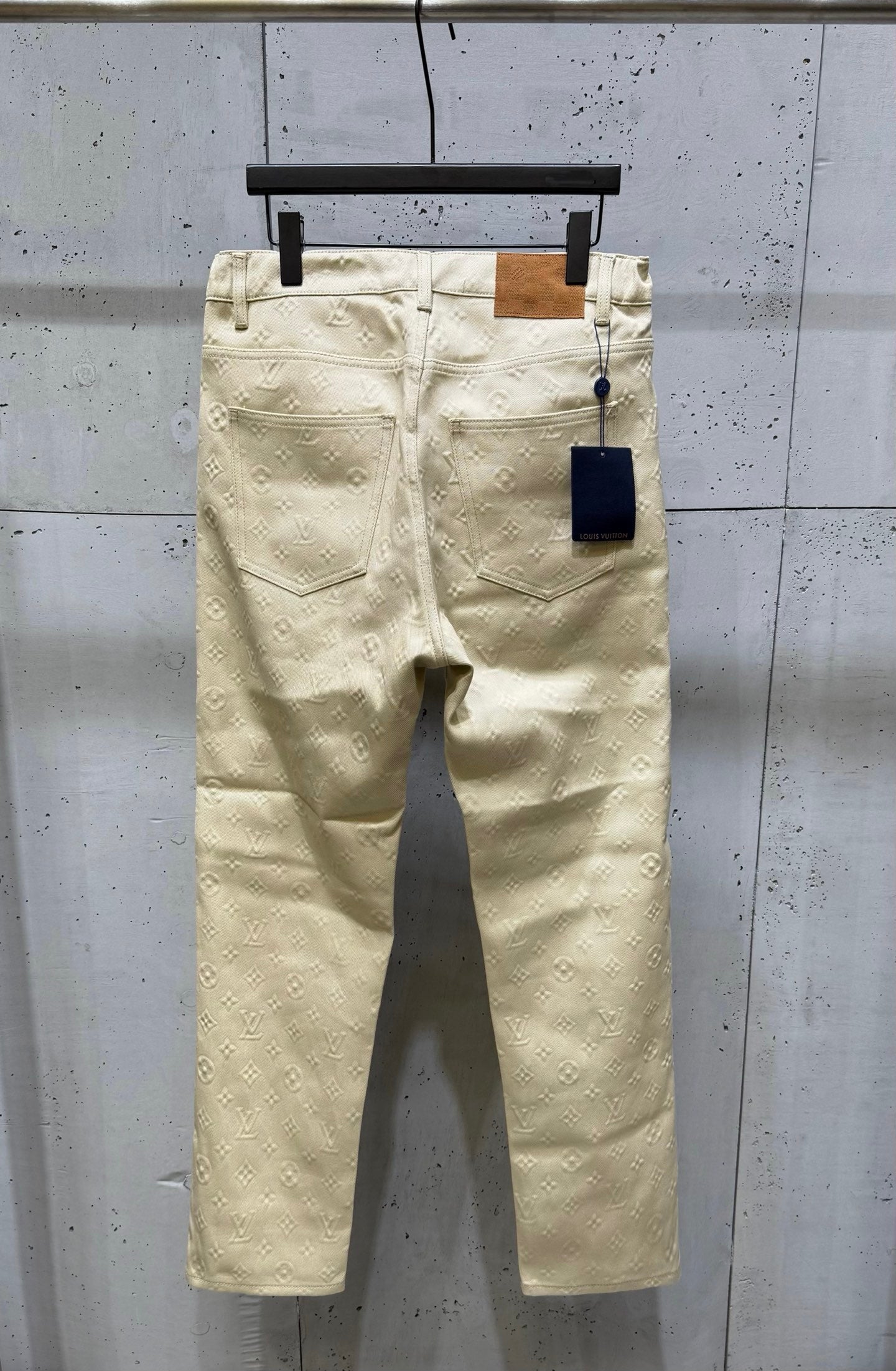 250808 The new high-quality no-iron denim set features a high version with heavy craftsmanship and full embossed embossed letters