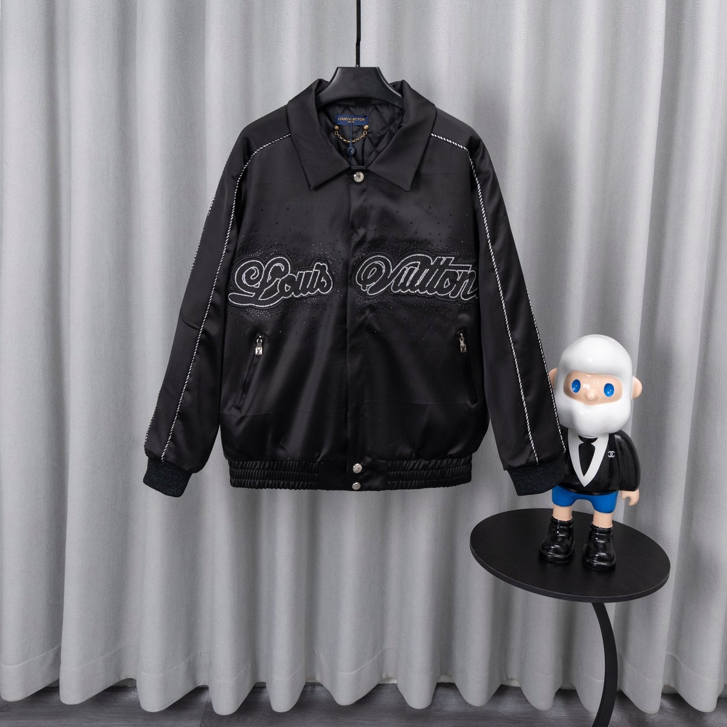250808 New high-quality embroidered shiny surface jacket