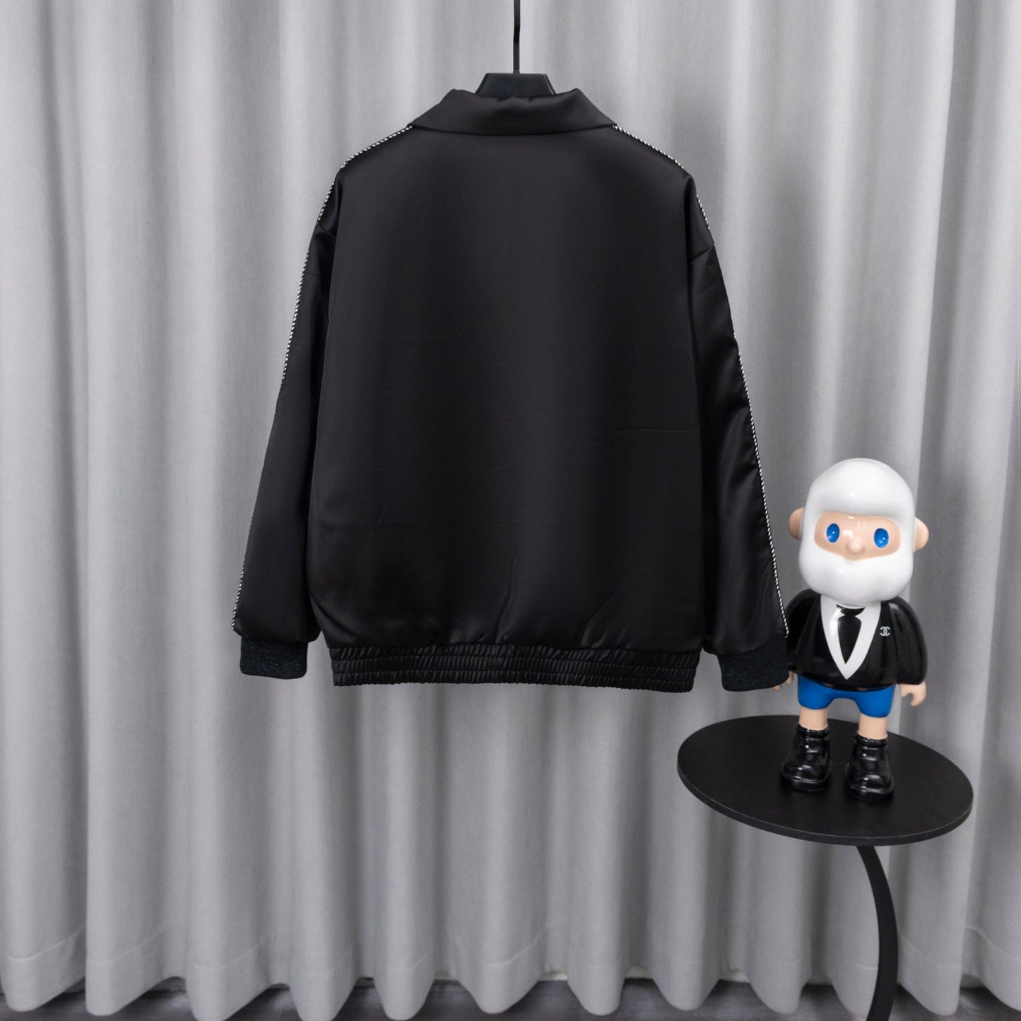 250808 New high-quality embroidered shiny surface jacket