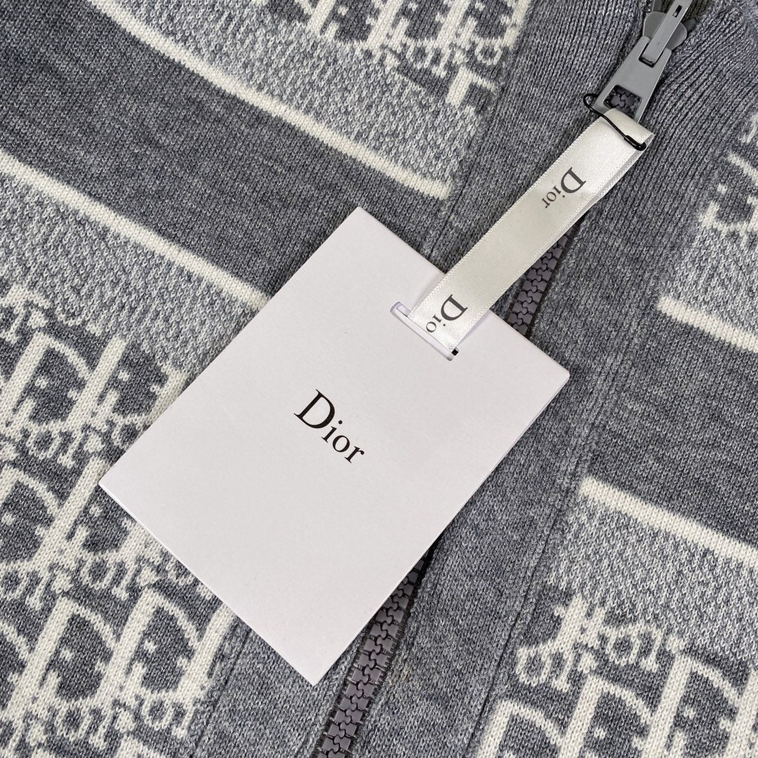 250808 A new high-quality full-printed double-sided jacquard zipper cardigan