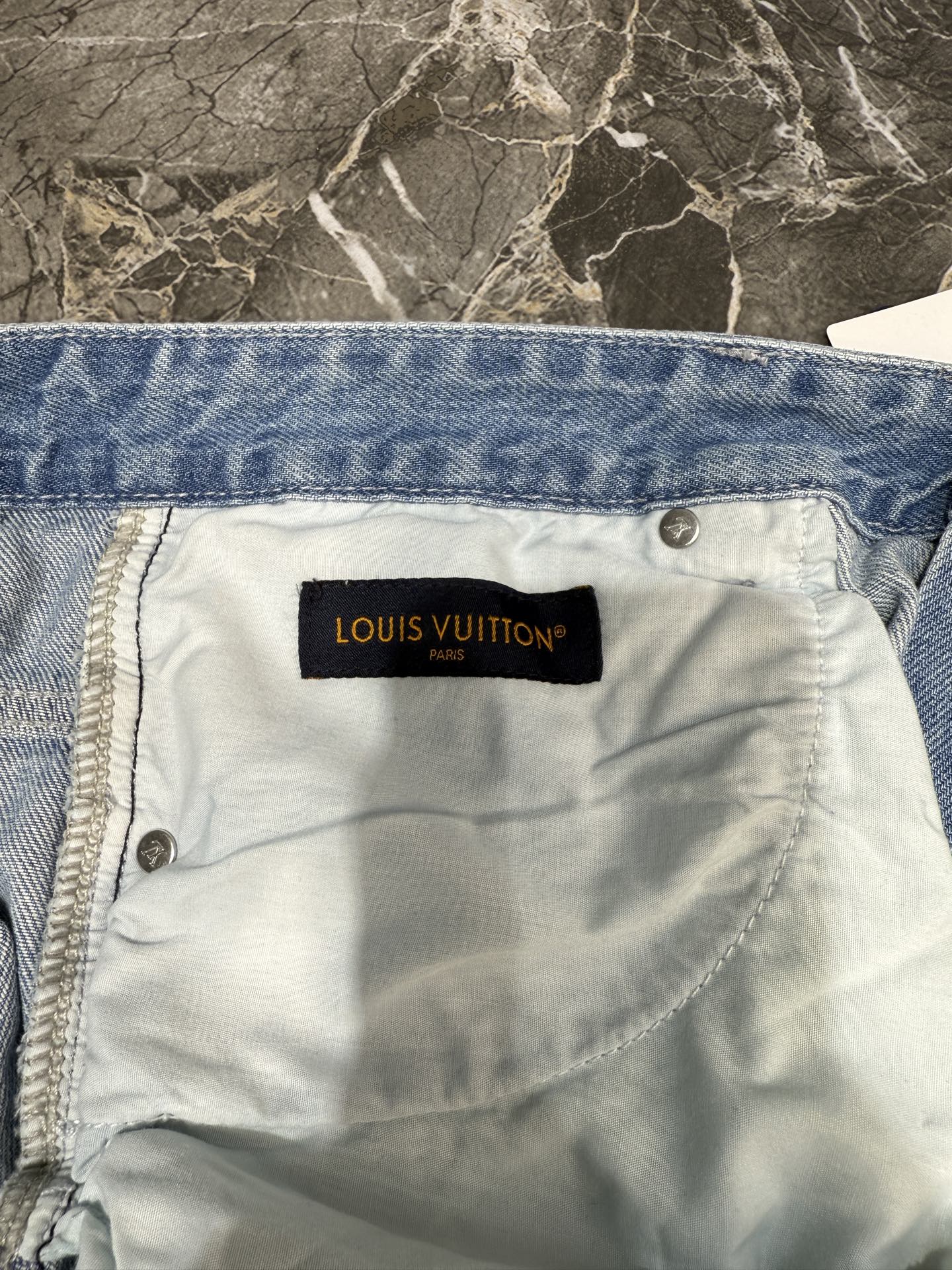 250808 New high-quality washed ripped jeans