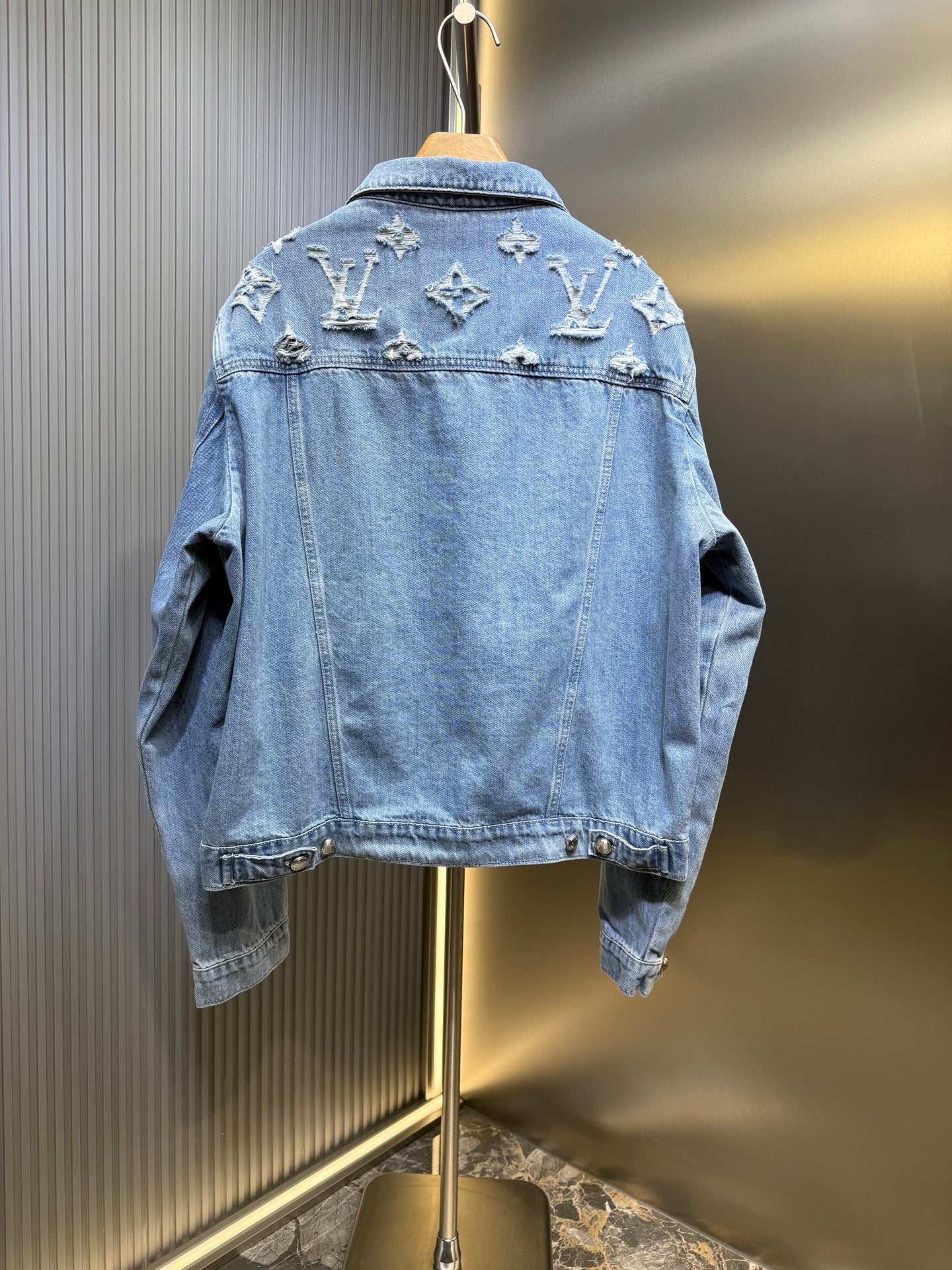250808 New high-quality washed ripped denim jacket