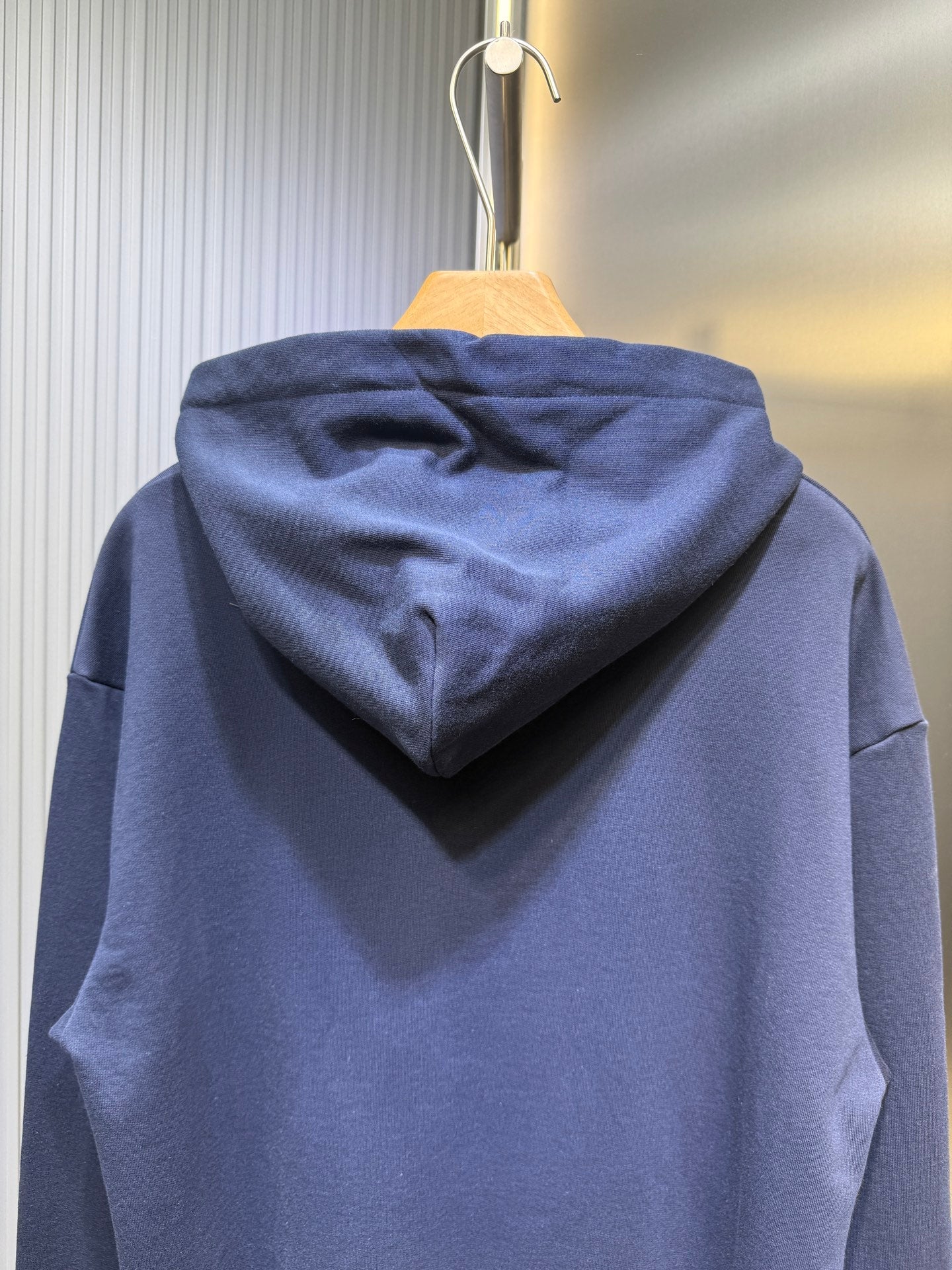 250813 A new high-quality, simple hooded sweatshirt