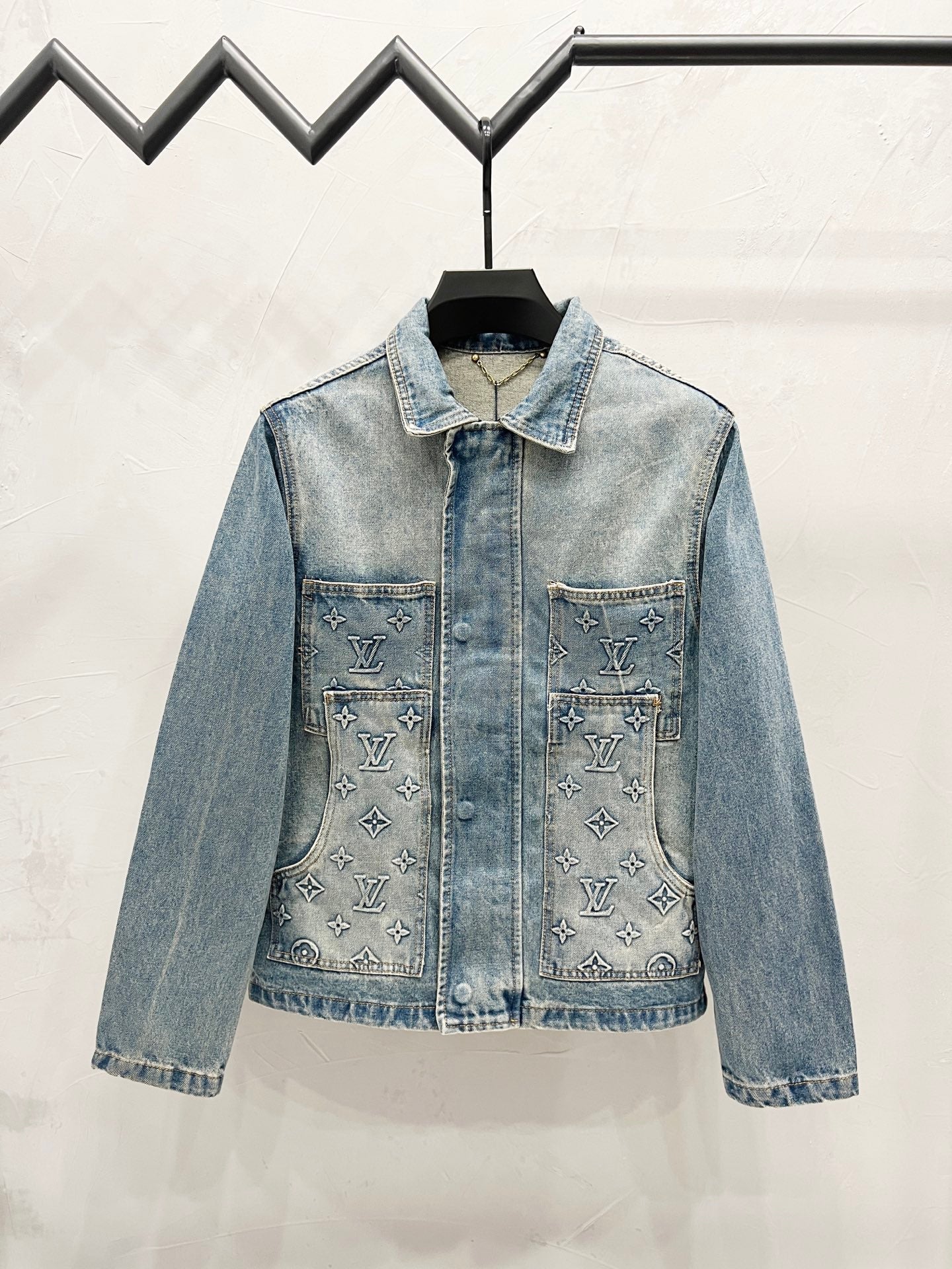 250813 New high-quality embossed loose straight-leg workwear denim jacket