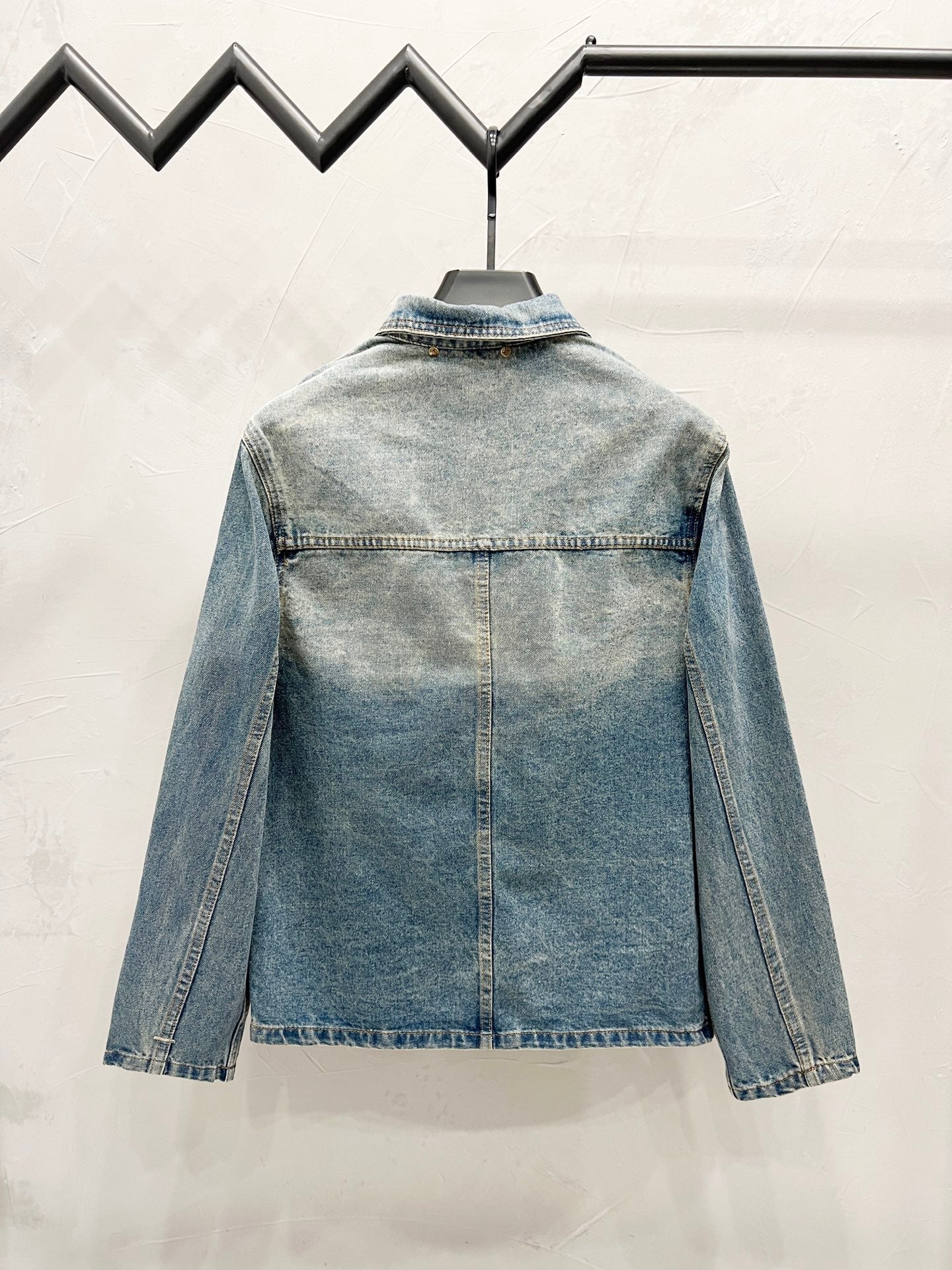250813 New high-quality embossed loose straight-leg workwear denim jacket
