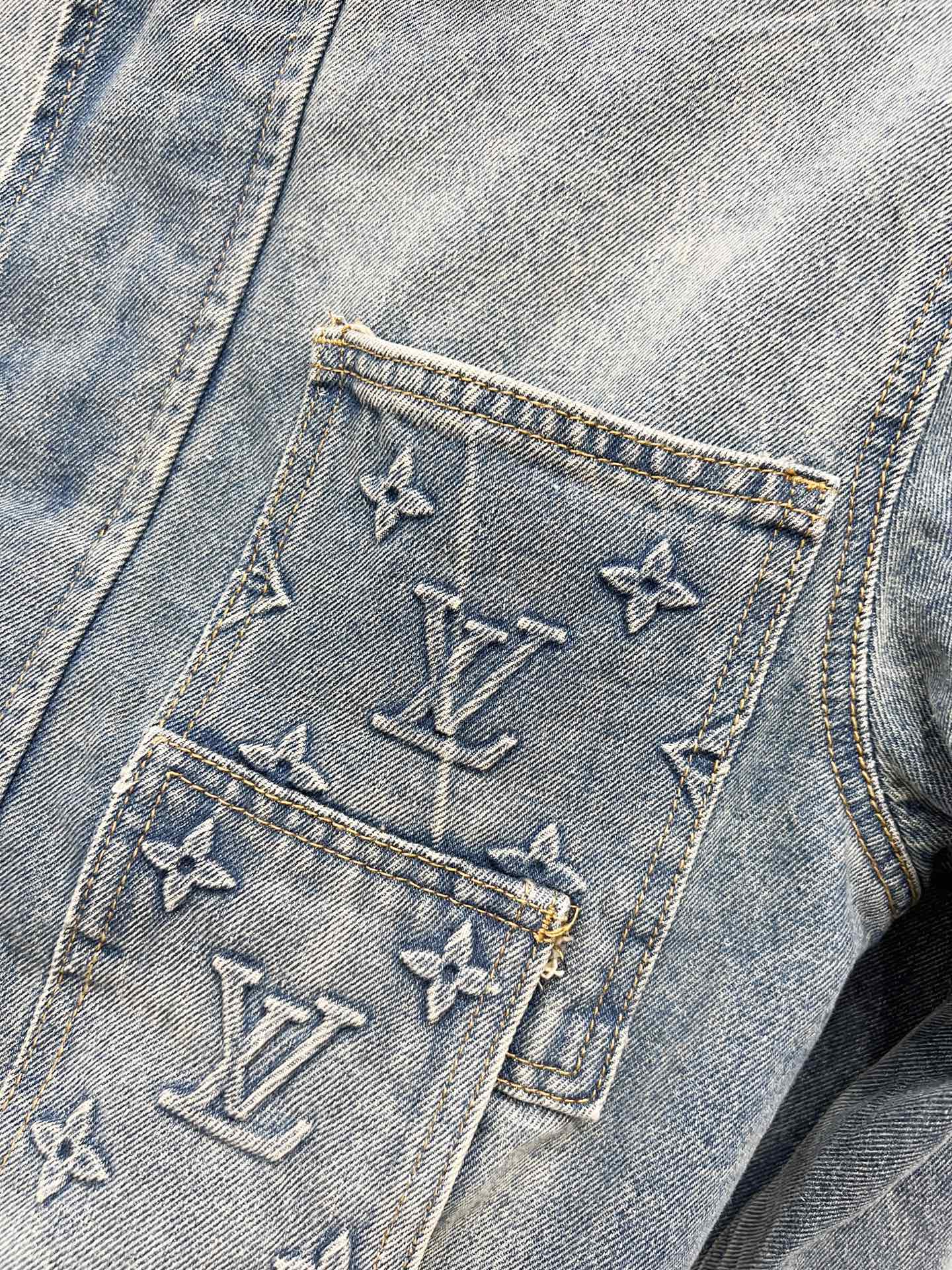 250813 New high-quality embossed loose straight-leg workwear denim jacket