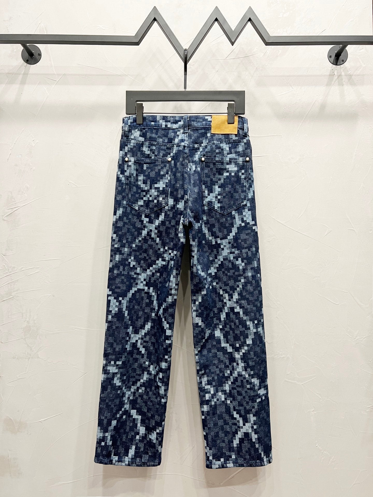 250813 New high-quality serpentine jeans