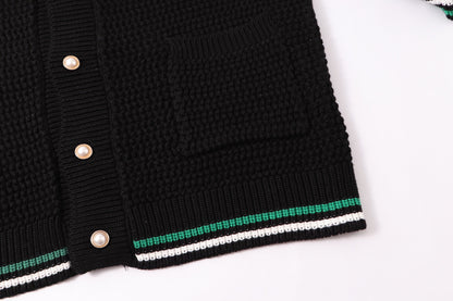 250813 A new high-quality two-color long-sleeved knitted coat