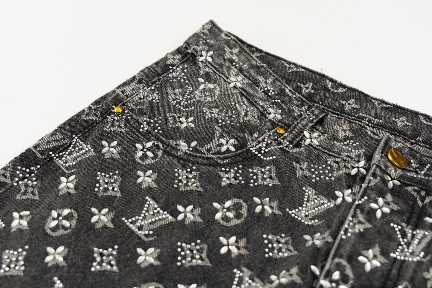 250813 New top-quality embossed diamond jeans