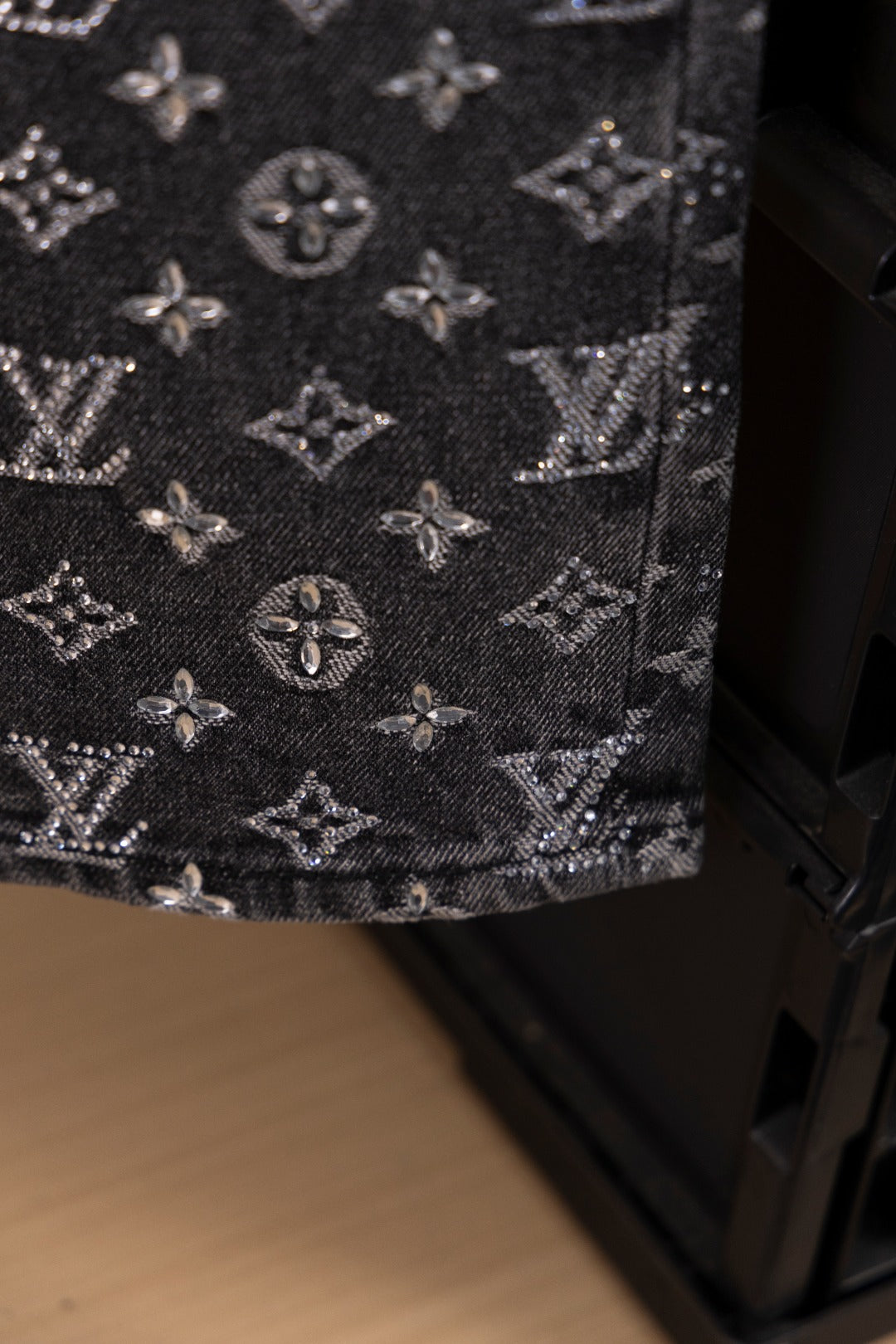 250813 New top-quality embossed diamond jeans