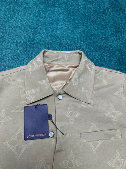 250825 New high-quality embroidered pearlescent button coat