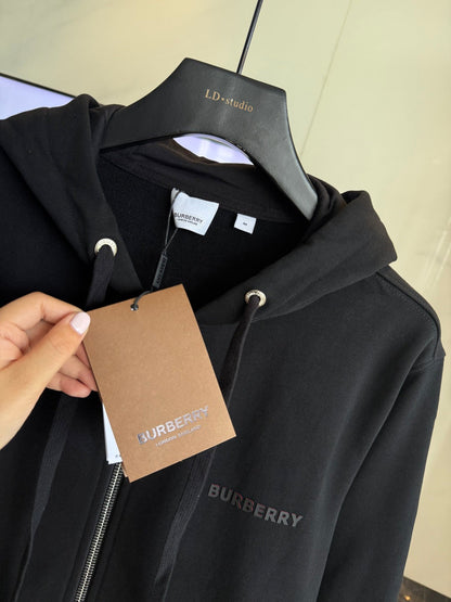 250825 A new high-quality classic must-have zippered hoodie