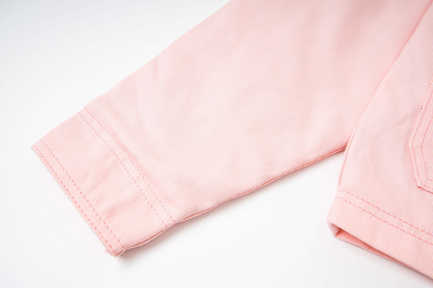 250902 A new high-quality pink jacket with a patchwork collar