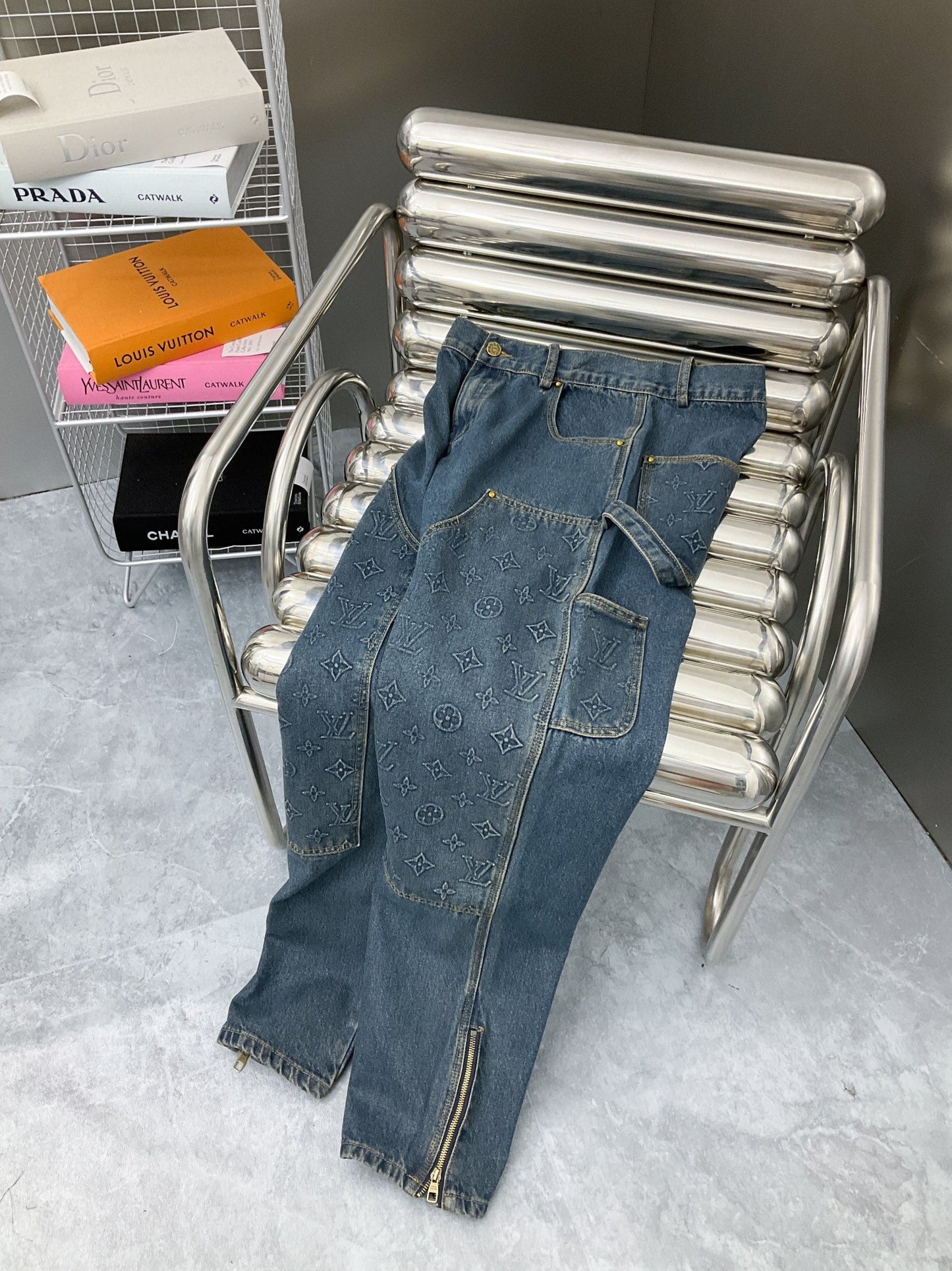 250902 New high-quality heavy-duty embossed denim cargo pants