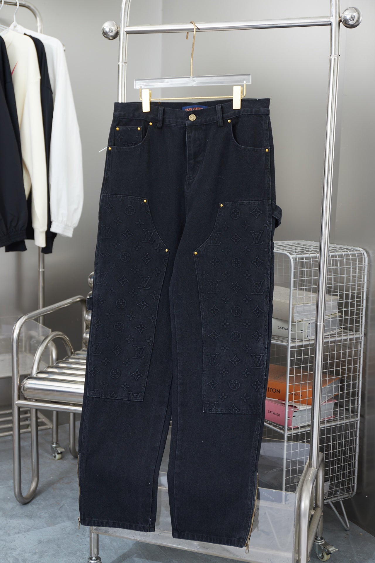 250902 New high-quality heavy-duty embossed denim cargo pants