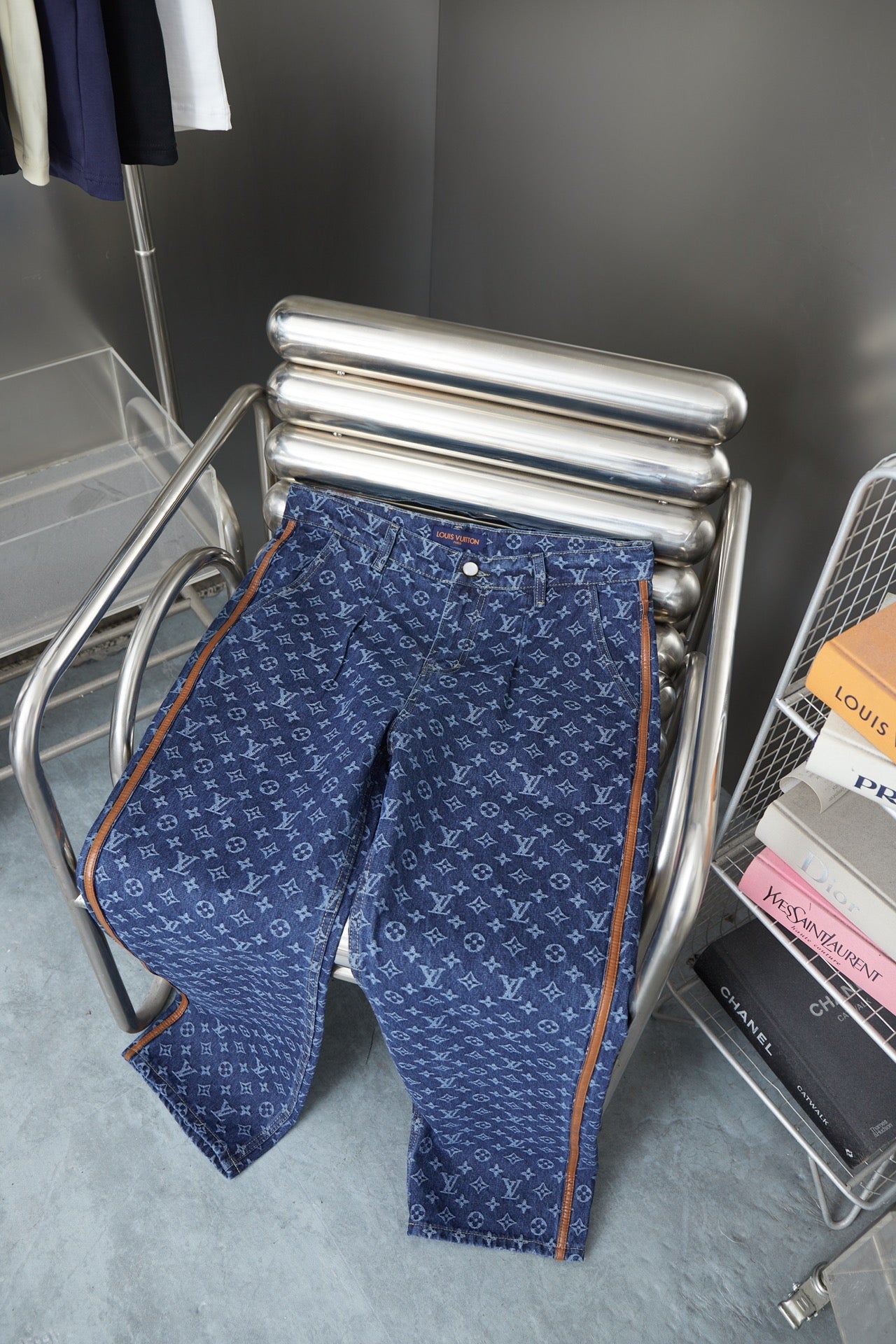 250902 New high-quality custom-made fabric full-print washed denim trousers