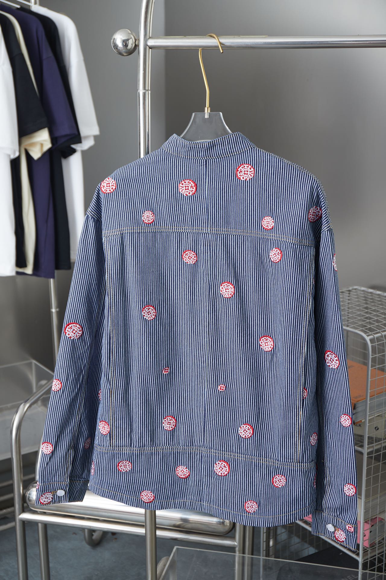 250902 A new high-quality striped embroidered denim jacket
