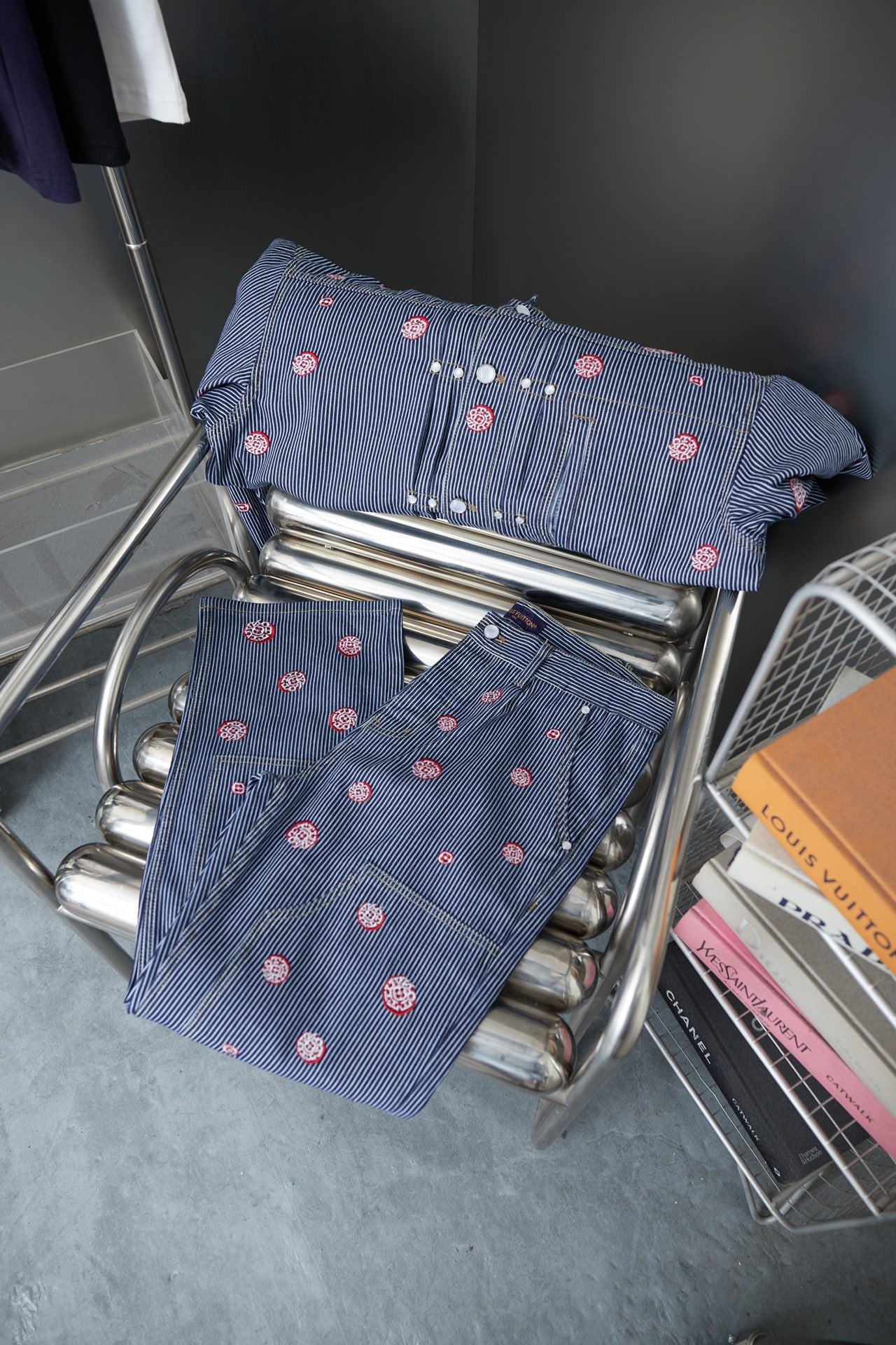 250902 New high-quality striped workwear embroidered jeans