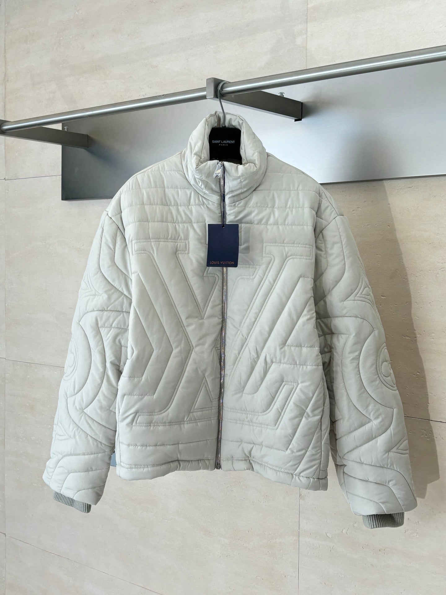 250902 New high-quality letter-embroidered solid-color quilted cotton jacket