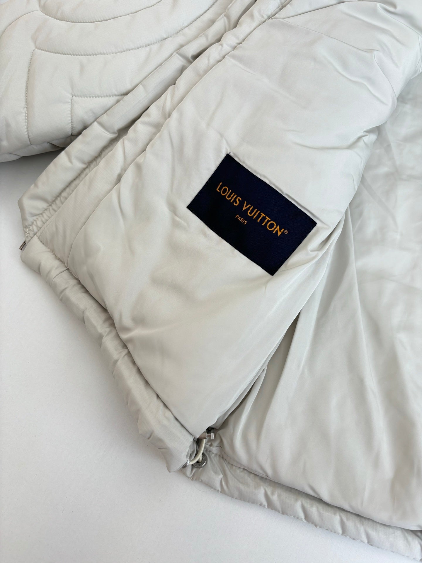 250902 New high-quality letter-embroidered solid-color quilted cotton jacket