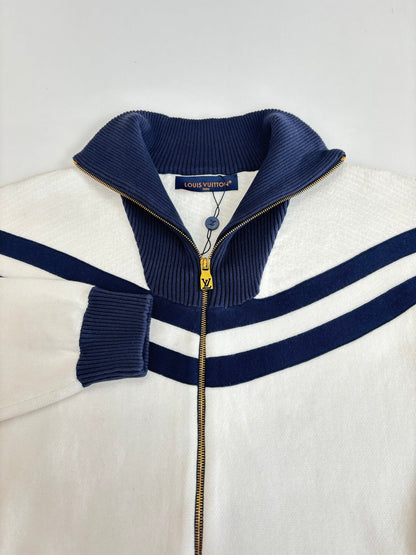 250902 A new high-quality college-style knitted coat with embroidered lines