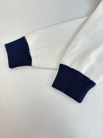 250902 A new high-quality college-style knitted coat with embroidered lines