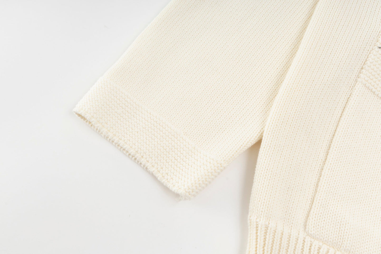 250908 New high-quality and simple wool knitted cardigan sweater
