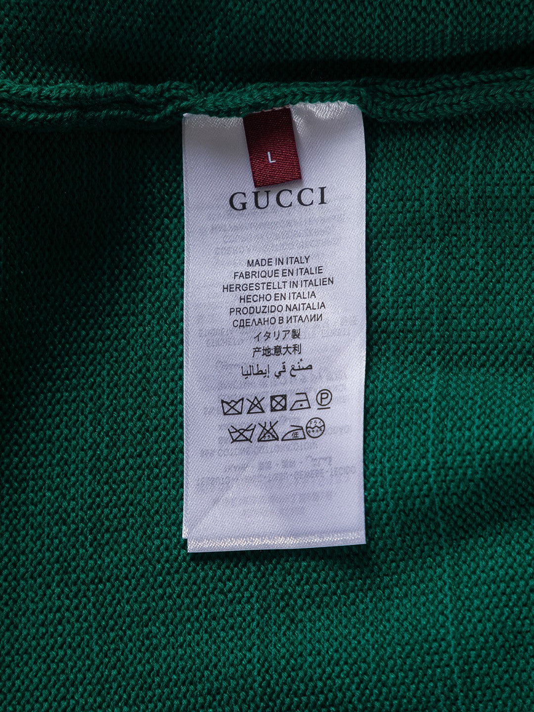 250908 A new high-quality, simple and distinctive sweater