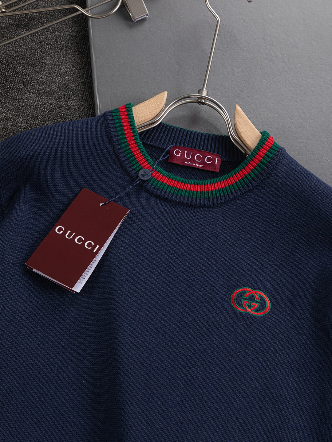 250908 A new high-quality, simple and distinctive sweater
